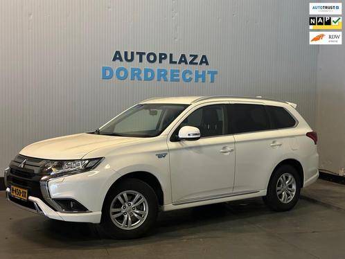 Mitsubishi Outlander 2.4 PHEV Pure CAMERA / TREKHAAK, Auto's, Mitsubishi, Bedrijf, Te koop, Outlander, 4x4, ABS, Achteruitrijcamera