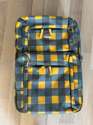 Koffer 52x20x35cm beschikbaar voor biedingen