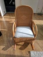 Rotan Schommelstoel met Kussen, Huis en Inrichting, Fauteuils, Ophalen of Verzenden, Gebruikt, 50 tot 75 cm