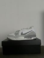 Nike Air Jordan Legacy 312 ‘Sea Glass’ Maat 42,5, Nieuw, Jordan, Ophalen of Verzenden