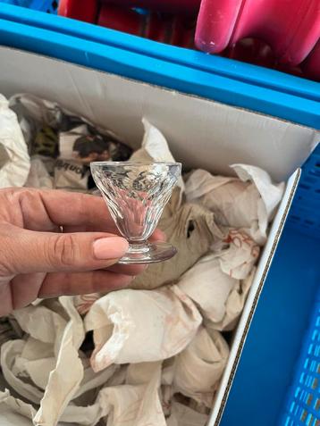 Doos vol shotglaasjes/borrelglaasjes (60+) beschikbaar voor biedingen