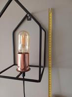 Leuk lampje, in de vorm van een huisje 23 cm hoog, Ophalen of Verzenden, Zo goed als nieuw