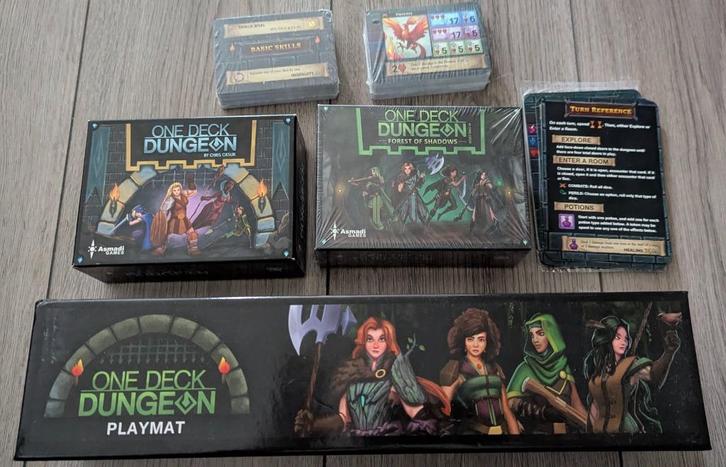 One deck Dungeon plus speelmat etc., Hobby en Vrije tijd, Gezelschapsspellen | Bordspellen, Zo goed als nieuw, Een of twee spelers