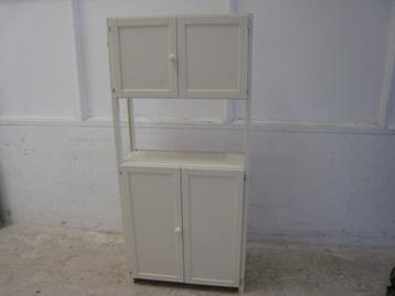 Stellingkastje met 4 deurtjes, hoog 178, breed 81, diep 31 beschikbaar voor biedingen