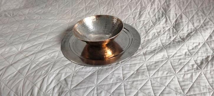 Goud koper gekleurde schaal en mooie rvs dienblad, Huis en Inrichting, Woonaccessoires | Schalen en Manden, Gebruikt, Rond, Overige materialen