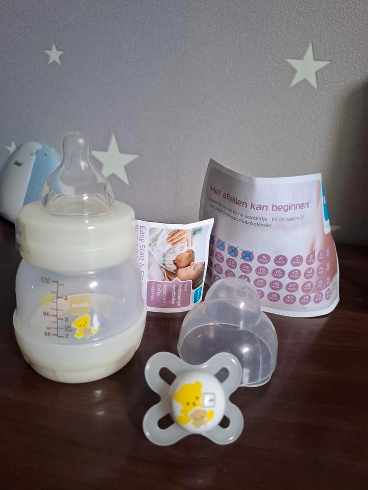 Flesset  + speentje van MAM, Kinderen en Baby's, Babyvoeding en Toebehoren, Nieuw, Overige typen, Ophalen