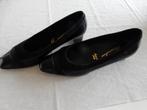 Zwarte gedeeltelijke Lakleren schoenen. Nauwelijks gebruikt., Kleding | Dames, Schoenen, Ophalen, Pumps, Zwart, Zo goed als nieuw