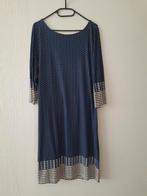 Lekker zittend blauw witte jurk maat 42, Kleding | Dames, Jurken, Ophalen, Zo goed als nieuw, Maat 42/44 (L), Blauw