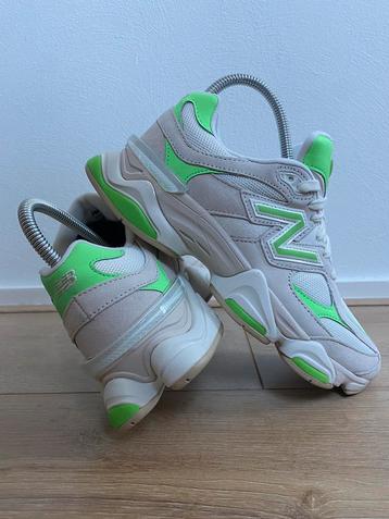 New Balance 9060 White-Green-Club Ivy(38,5) beschikbaar voor biedingen