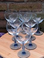 Wijnglazen op blauwe voet 8x., Ophalen of Verzenden, Zo goed als nieuw, Overige typen