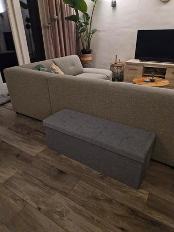 Lichtgrijs Opbergbankje - Z.G.A.N. beschikbaar voor biedingen