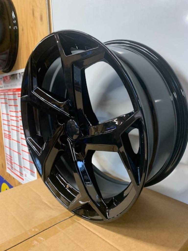 17"18"Velgen Bonneville Look 5x100 Nieuw VW POLO SEAT SKODA, Auto-onderdelen, Banden en Velgen, 215 mm, Velg(en), Nieuw, 17 inch
