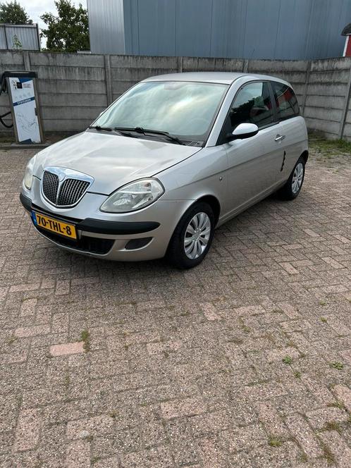Lancia Ypsilon 1.4 AUTOMAAT 2005 Grijs, Auto's, Lancia, Particulier, Ypsilon, Airbags, Airconditioning, Centrale vergrendeling