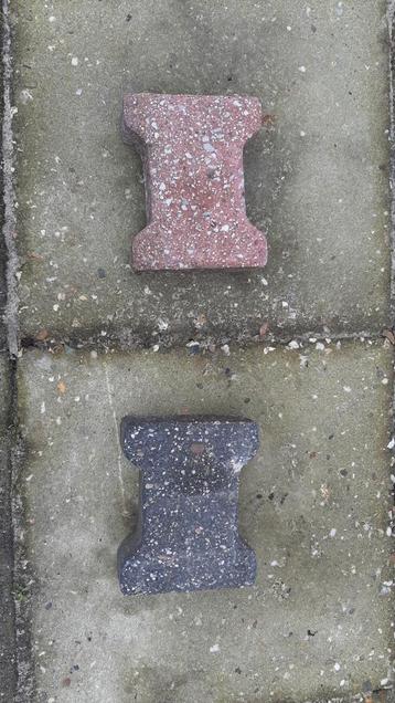 Betonklinkers - Gebruikt beschikbaar voor biedingen