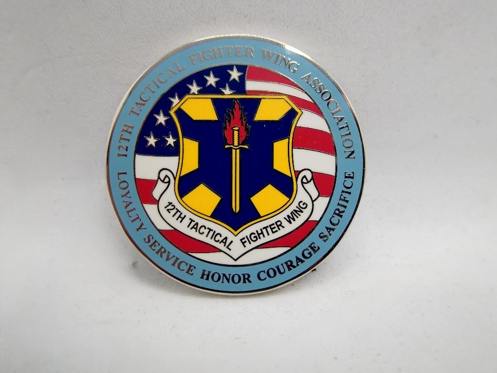 US Air Force Challenge Coin 12th Fighter Wing F-4 Phantom, Verzenden, Luchtmacht, Amerika, Lintje, Medaille of Wings