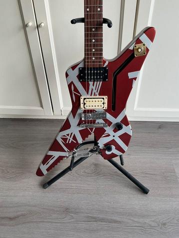 EvH Shark/Explorer - Elektrische gitaar beschikbaar voor biedingen