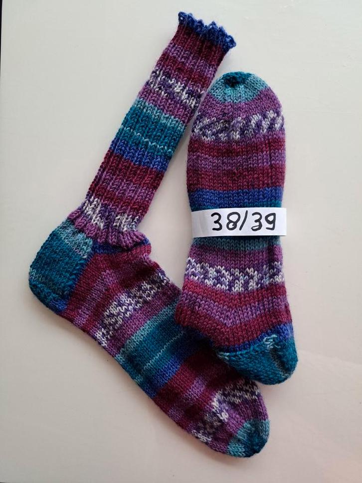 Mooie handgebreide warme wollen dames sokken, maat 38/39, Kleding | Dames, Sokken en Kousen, Nieuw, Sokken en Kniesokken, Maat 39 t/m 42