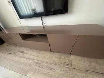 Tv meubel moet weg!!!!