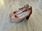 Clarks sandalen met hoge hak. Maat 38. Nieuw!, Kleding | Dames, Schoenen, Ophalen of Verzenden, Nieuw, Overige kleuren, Sandalen of Muiltjes