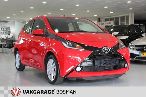 Toyota AYGO  Aygo 1.0 x-play touch/AUTOMAAT/CAMERA/AIRCO, Auto's, Toyota, Aygo, ABS, Achteruitrijcamera, Airbags, Airconditioning