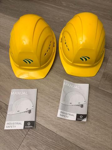 2x Schubert Bouwhelm - Nieuwstaat! beschikbaar voor biedingen