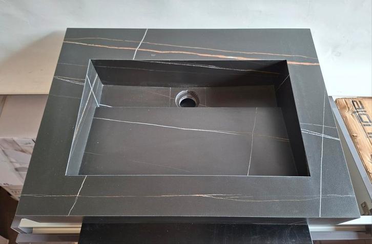 Wastafel INK Pitch Lauren Black met tegeldrain, Doe-het-zelf en Verbouw, Sanitair, Nieuw, Wastafel, Ophalen of Verzenden