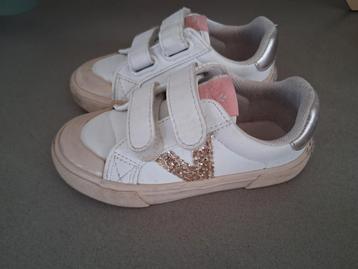 Victoria schoenen 26 beschikbaar voor biedingen