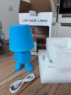Lampje mannetje, oplaadbaar met usb, Huis en Inrichting, Lampen | Tafellampen, Ophalen of Verzenden, Nieuw, Minder dan 50 cm