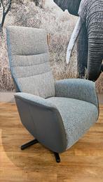 Sta op stoel/ fauteuil ruime showroom Zitgemak joure, Ophalen of Verzenden, Nieuw