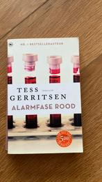 Tess Gerritsen- alarmfase rood, Boeken, Thrillers, Gelezen, Tess Gerritsen, Ophalen of Verzenden, Nederland