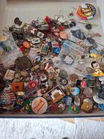 Speldjes, Verzamelen, Speldjes, Pins en Buttons, Ophalen of Verzenden, Gebruikt, Overige onderwerpen