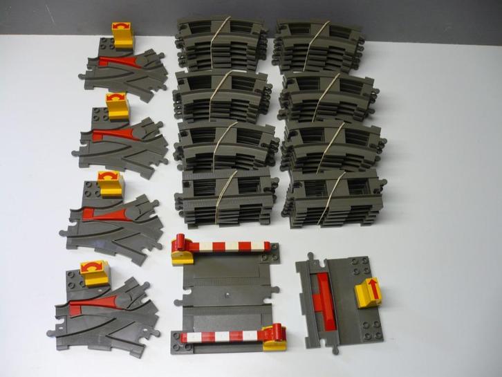 Duplo rails rechte, bochten, wissels, overgang, stop en keer, Kinderen en Baby's, Speelgoed | Duplo en Lego, Gebruikt, Duplo, Complete set