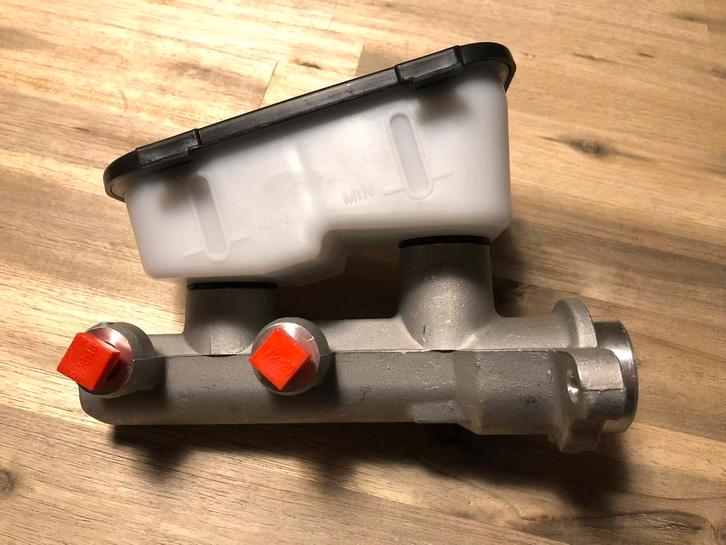 Hoofdremcilinder nieuw o.a. Chevrolet caprice, Auto-onderdelen, Remmen en Aandrijving, Chevrolet, Nieuw, Ophalen of Verzenden