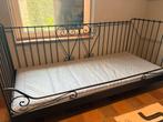 Ikea Bedbank 200x90 staal, Huis en Inrichting, Slaapkamer | Bedden, Ophalen, 90 cm, Eenpersoons, Wit