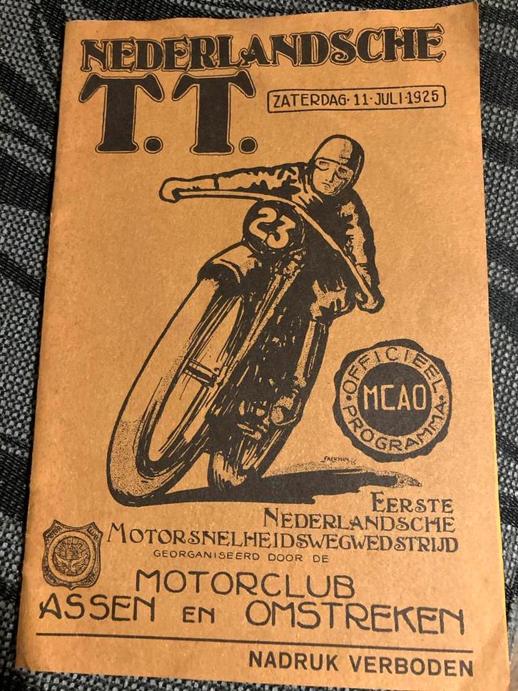 Replica van Programma Eerste Nederlandse TT Assen 1925, Boeken, Auto's | Boeken, Gelezen, Algemeen, Ophalen of Verzenden