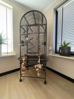 Te koop: Grote (papegaaien)kooi, Dieren en Toebehoren, Ophalen, Zo goed als nieuw, Metaal, Vogelkooi