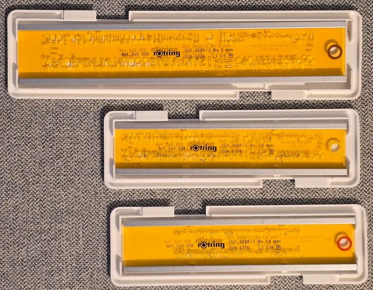 Rotring lettersjablonen set, Hobby en Vrije tijd, Tekenen, Gebruikt, Overige typen, Ophalen of Verzenden