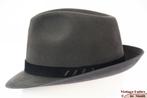 mooie Vintage Gleufhoed Wegener grijs zacht vilt 56, Wegener, Ophalen of Verzenden, Zo goed als nieuw, Accessoires