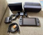 Nintendo switch V2, Spelcomputers en Games, Ophalen of Verzenden, Gebruikt, Met 2 controllers, Switch 2019 Upgrade