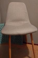 Jysk stoelen grijs met houtlook pootjes 8 stuks, Ophalen, Gebruikt, Jysk, Vijf, Zes of meer stoelen