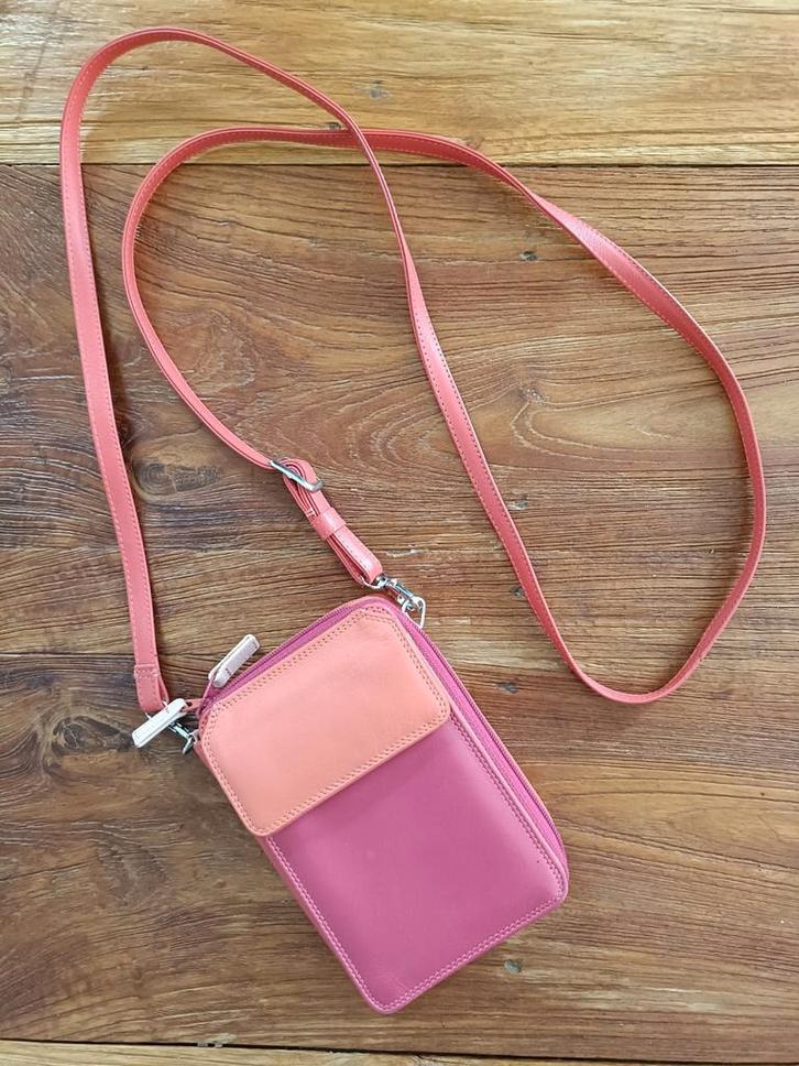 Rood-orange leren Mywalit crossbody multi purse round zip, Sieraden, Tassen en Uiterlijk, Tassen | Schoudertassen, Zo goed als nieuw
