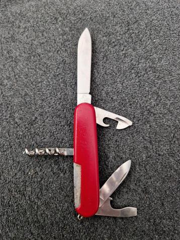 Zwitsers zakmes Victorinox. Officier Suisse beschikbaar voor biedingen