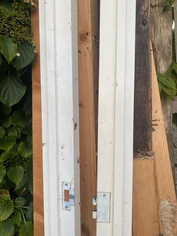 Gratis Hout - Kachel/Knutselen beschikbaar voor biedingen