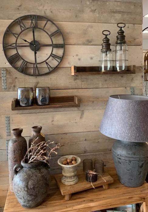 Oud houten wandplank / 3 maten verkrijgbaar, Huis en Inrichting, Woonaccessoires | Wandplanken en Boekenplanken, Nieuw, Ophalen of Verzenden