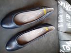 Schoenen, Kleding | Dames, Schoenen, Pumps, Blauw, Ophalen of Verzenden, Zo goed als nieuw