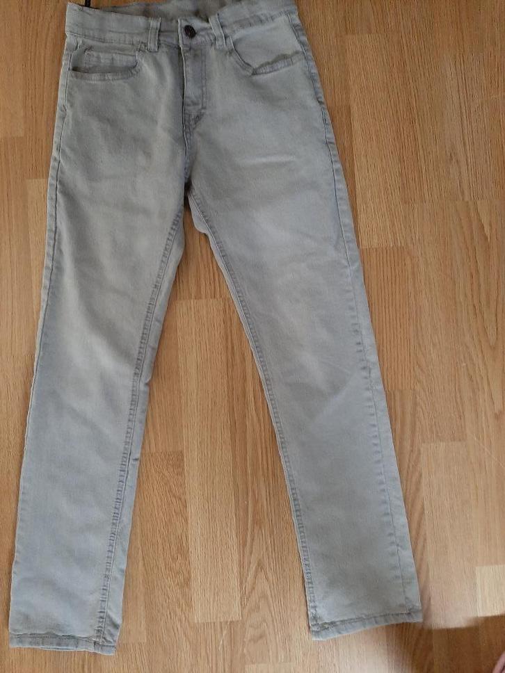 Nieuwe Jongens Grijze Spijkerbroek Slim Fit (Maat 158), Kinderen en Baby's, Kinderkleding | Maat 158, Nieuw, Jongen, Broek, Ophalen of Verzenden