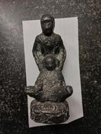 Beeldje spelende kinderen / Tony van der Vorst, Ophalen of Verzenden, Zo goed als nieuw, Dier