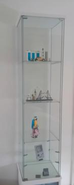 Ikea vitrine kast detolf, Huis en Inrichting, Kasten | Vitrinekasten, Zo goed als nieuw, 150 tot 200 cm, 25 tot 50 cm, 50 tot 100 cm