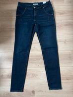 Red Button skinny jeans mt. 40 donkerblauw, Ophalen of Verzenden, Zo goed als nieuw, Blauw, W30 - W32 (confectie 38/40)