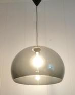 2 leuke design hanglampen met een ronde kunststof kap(Nieuw), Kunststof, Design, Nieuw, Ophalen of Verzenden